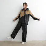 Áo mưa bộ được cấp bằng sáng chế mở theo đường chéo