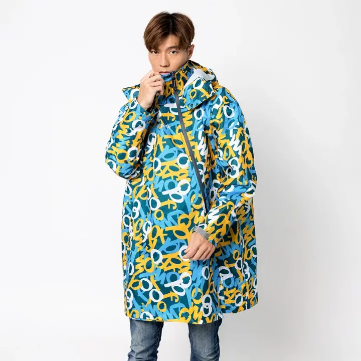 Áo mưa liền thân kiểu ba lô - ngụy trang graffiti