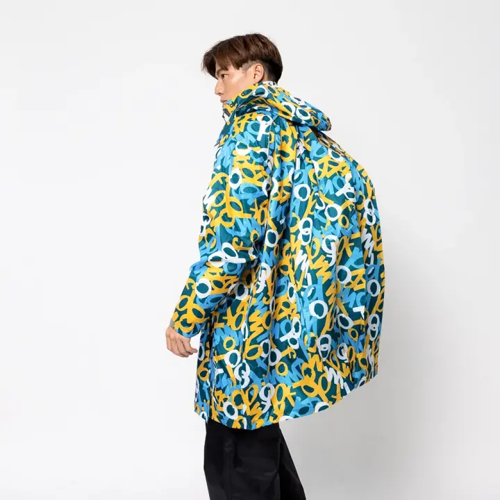 Áo mưa liền thân kiểu ba lô - ngụy trang graffiti